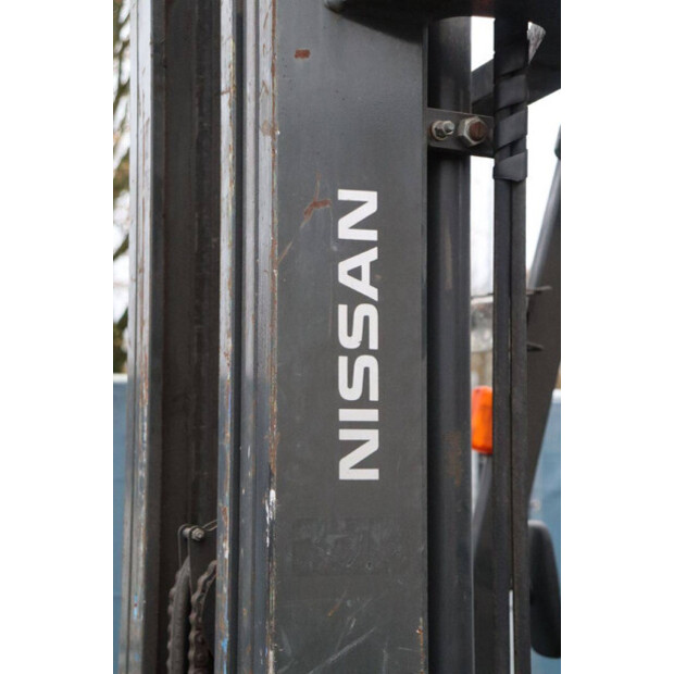 2011 نيسان 1Q2L25Q-44174339