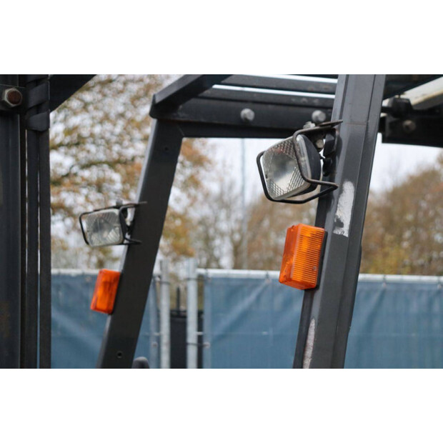 2011 نيسان 1Q2L25Q-44174340