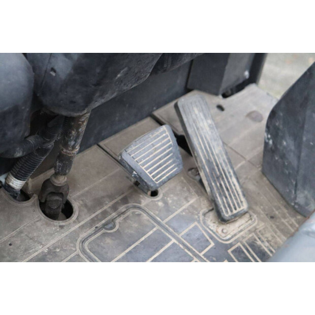 2011 نيسان 1Q2L25Q-44174351