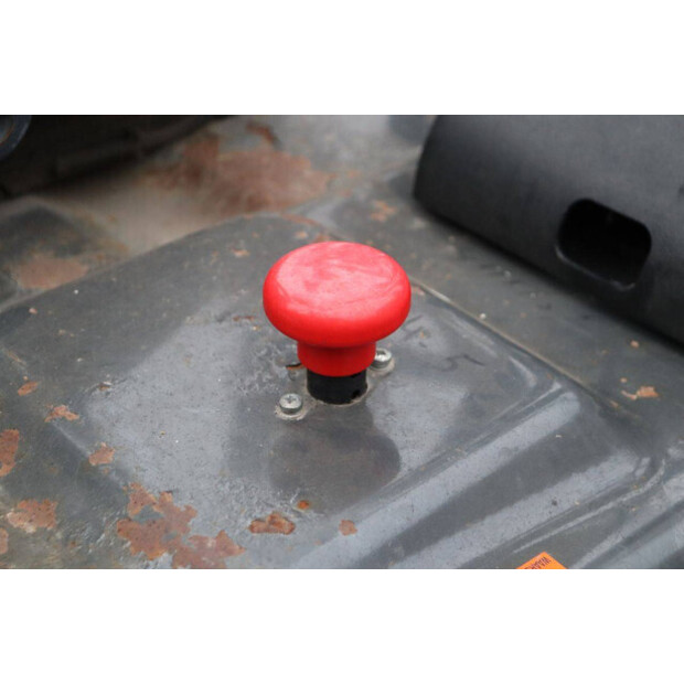 2011 نيسان 1Q2L25Q-44174359