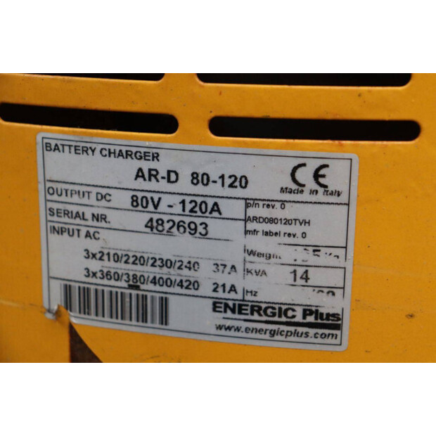 2011 نيسان 1Q2L25Q-44174373