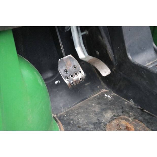 JOHN DEERE GATOR HPX-44174392