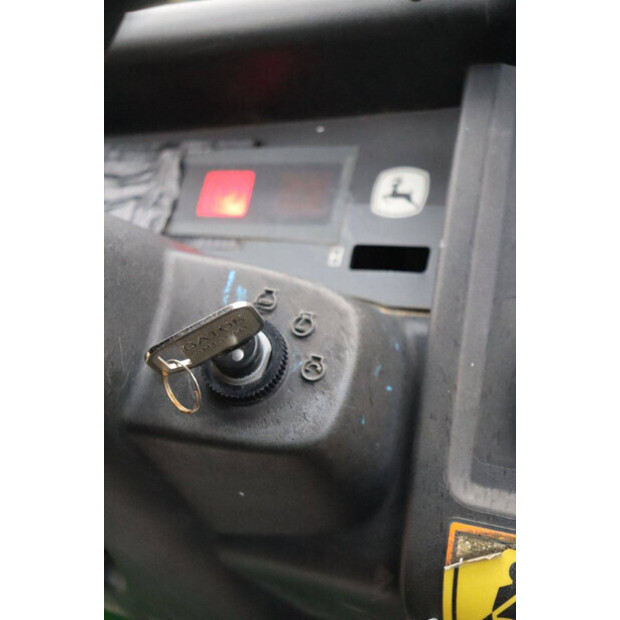 JOHN DEERE GATOR HPX-44174394