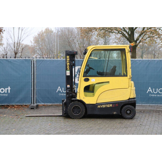 2017 هايستر J2.5XN-44174473