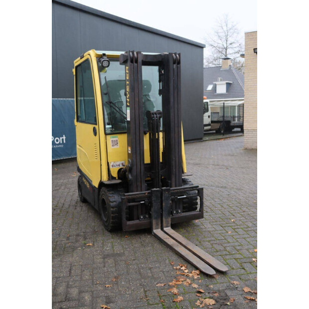 2017 هايستر J2.5XN-44174478