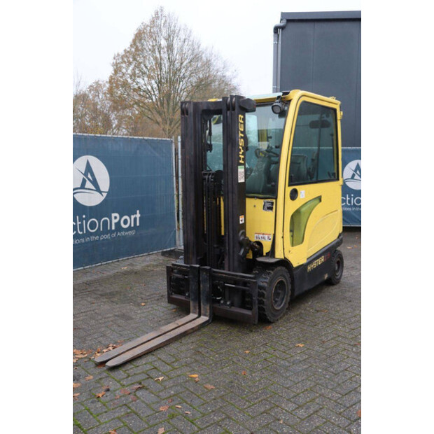 2017 هايستر J2.5XN-44174480