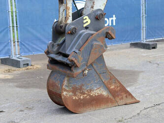 2018-takeuchi-tb2150-1392718-44174761