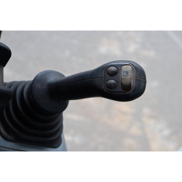 2018 TAKEUCHI TB2150-44174779