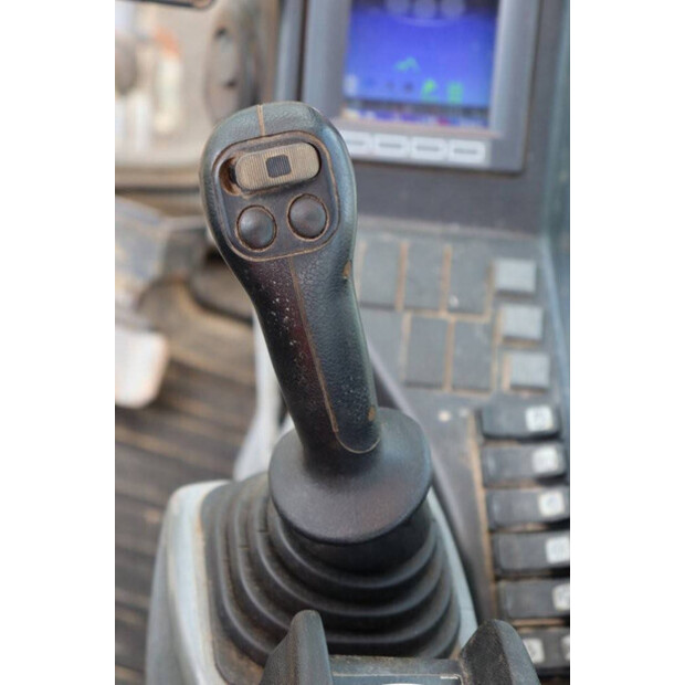 2018 TAKEUCHI TB2150-44174780