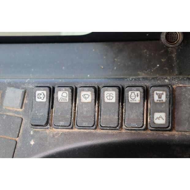 2018 TAKEUCHI TB2150-44174785