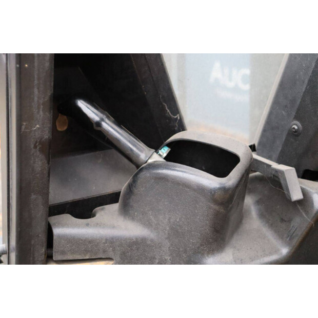 كاتربيلر EP30K-44174858