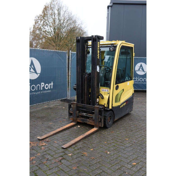 2015 هايستر J1.6XNT LWB-44174879