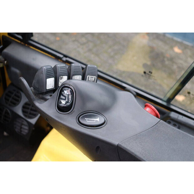 2015 هايستر J1.6XNT LWB-44174897