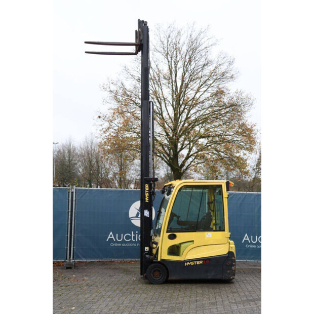 2015 هايستر J1.6XNT LWB-44174904