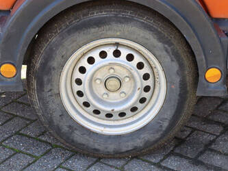 bradley-2000s80-1392724-44174987