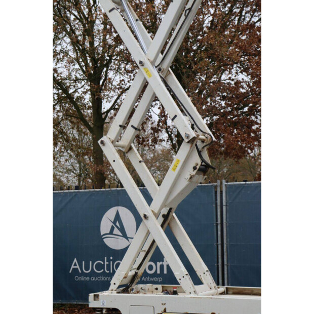 2013 Genie GS-2046-44175047