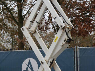 2013-genie-gs-2046-1392726-44175047