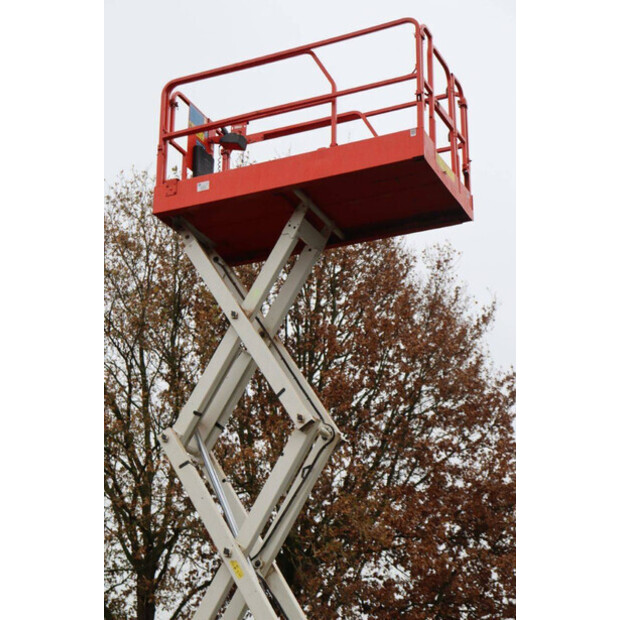 2013 Genie GS-2046-44175048