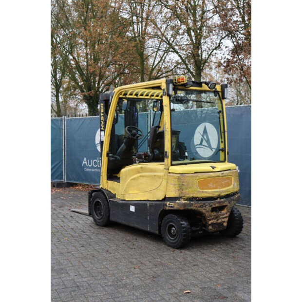 2017 هايستر J2.5XN-44175514