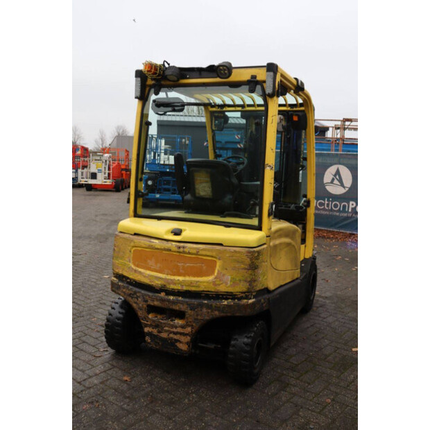 2017 هايستر J2.5XN-44175516