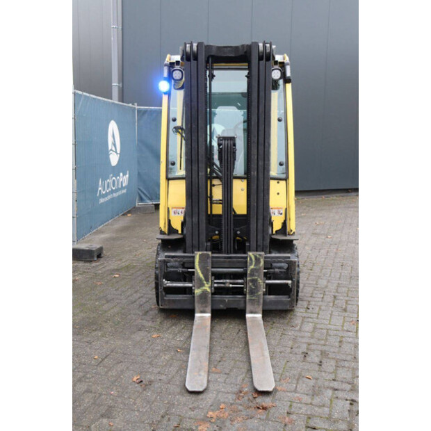 2017 هايستر J2.5XN-44175518