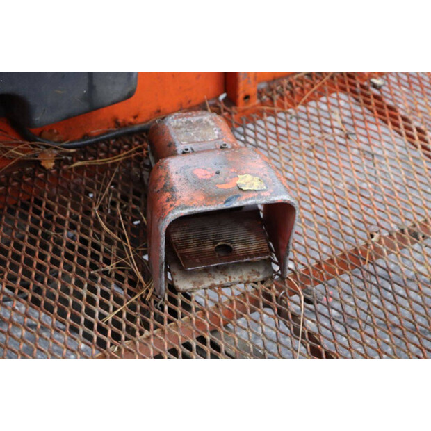 2006 جيه ال جي 600AJ-44175782