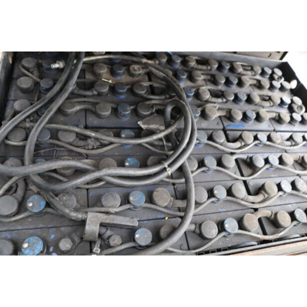 2001 هايستر J2.50XM-44175853