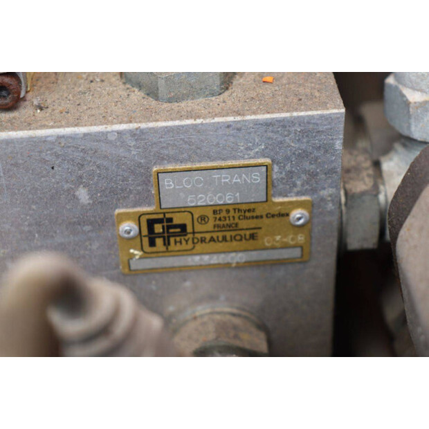 2008 جيه ال جي Toucan_1010-44176330