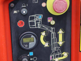 2013-jlg-toucan-8e-1392762-44176355