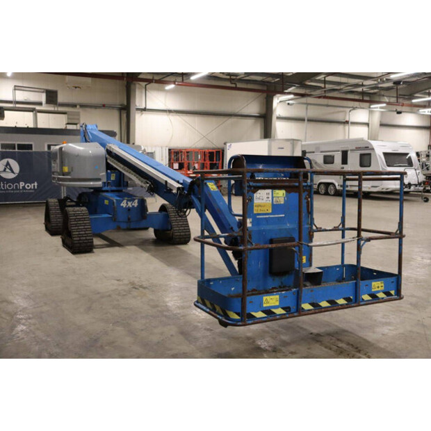 2014 جيني S-45-44176438