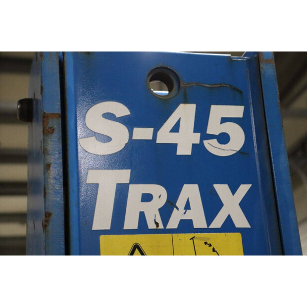 2014 جيني S-45-44176461