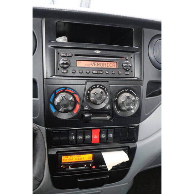 2011 VELDHUIZEN SDO-44176578