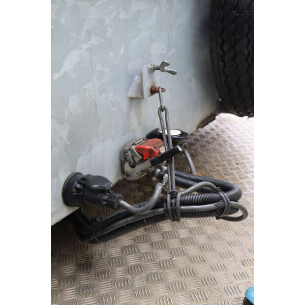 2011 VELDHUIZEN SDO-44176583