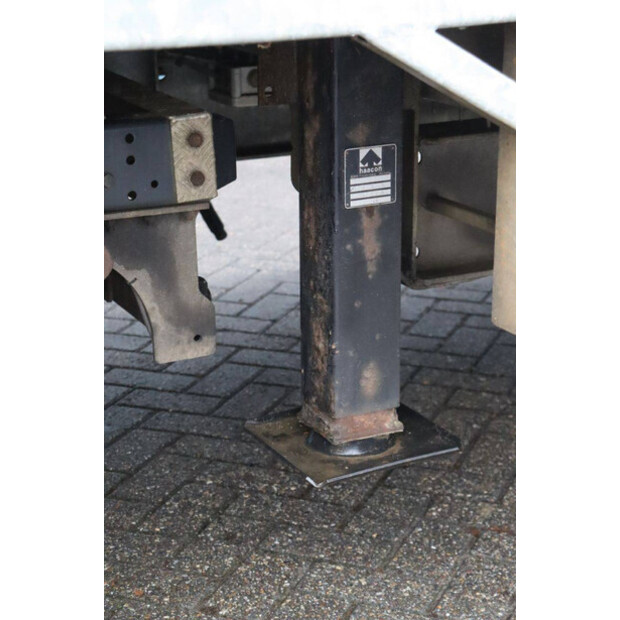 2011 VELDHUIZEN SDO-44176590