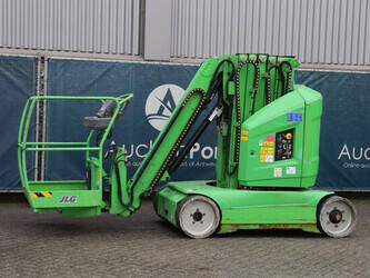 صورة ل رافعات هوائية 2013 جيه ال جي Toucan 12E PLUS