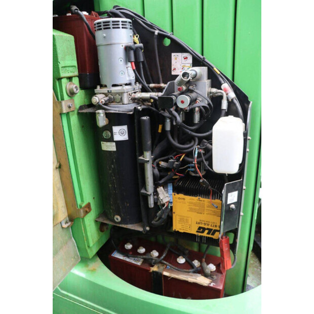 2013 جيه ال جي Toucan 12E PLUS-44176659