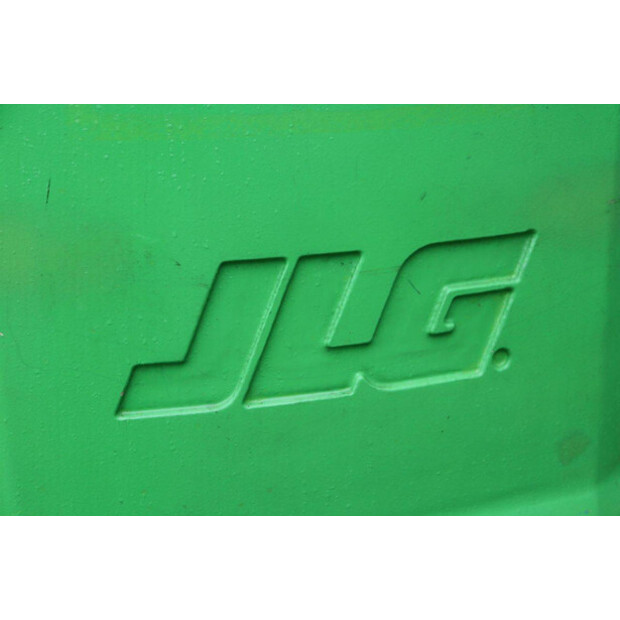 2013 جيه ال جي Toucan 12E PLUS-44176660