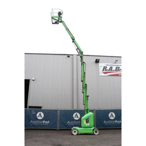 2013 جيه ال جي Toucan 12E PLUS-44176665