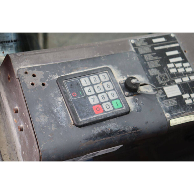 2012 مانيتو MC50T-44176769