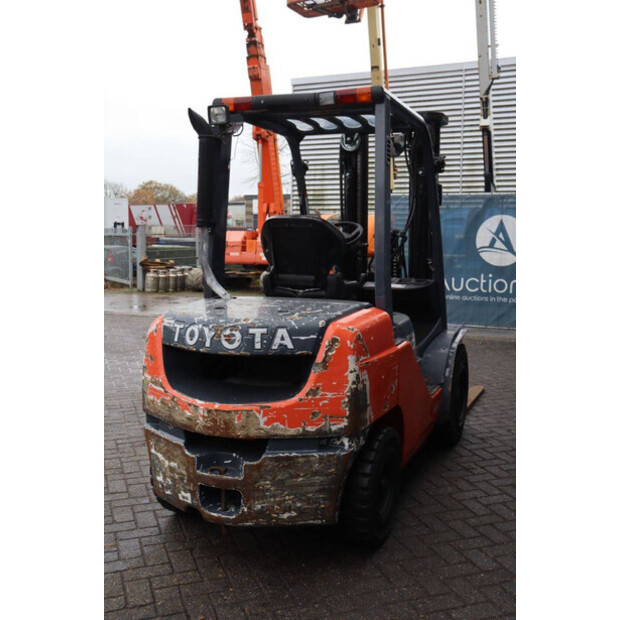 2018 تويوتا 02-8FDF30-44176828