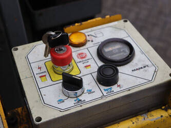 2001-grove-toucan-1100-a-44176986