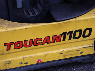 2001-grove-toucan-1100-a-44176989