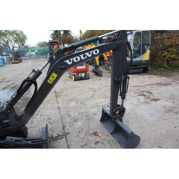 2019 Volvo EC15E-44177011