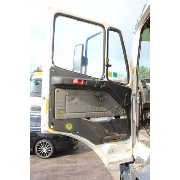 2020 مرسيدس بنز 2631-44177178