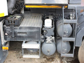 2016-volvo-fh16-1392795-44177269