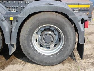 2016-volvo-fh16-1392795-44177273