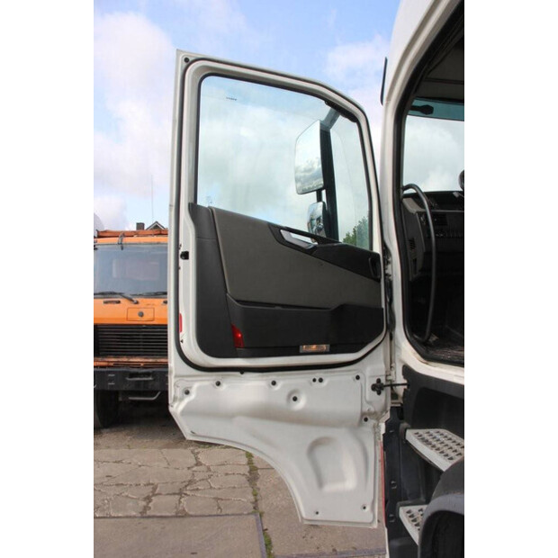 2016 Volvo FH16-44177284