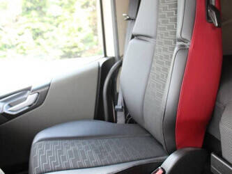 2016-volvo-fh16-1392795-44177293