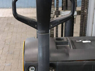 2011-still-egv-14-1392802-44177508