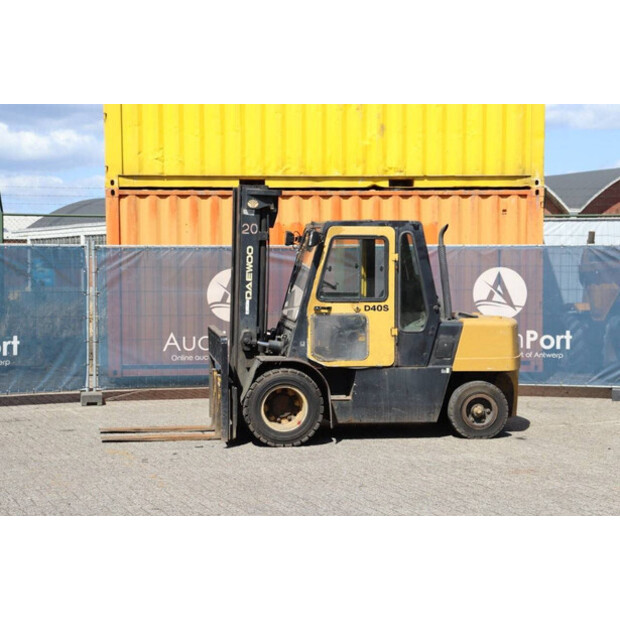 2002 Daewoo D40S-2-44177519